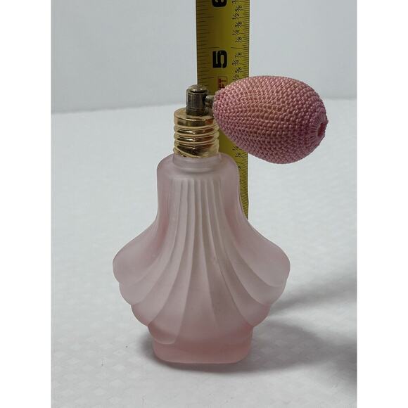 Vintage FROSTED Pink Glass Perfume Bottle Spray Atomizer w/ Pink Bulb Empty - Picture 9 of 12